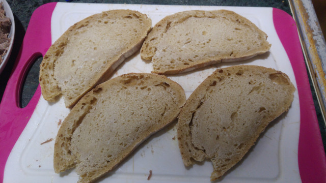 Pane affettato